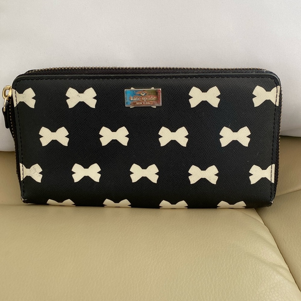 Kate Spade Wilson Road Nylon Bow Neda Zip Around Wallet, Black/Cream